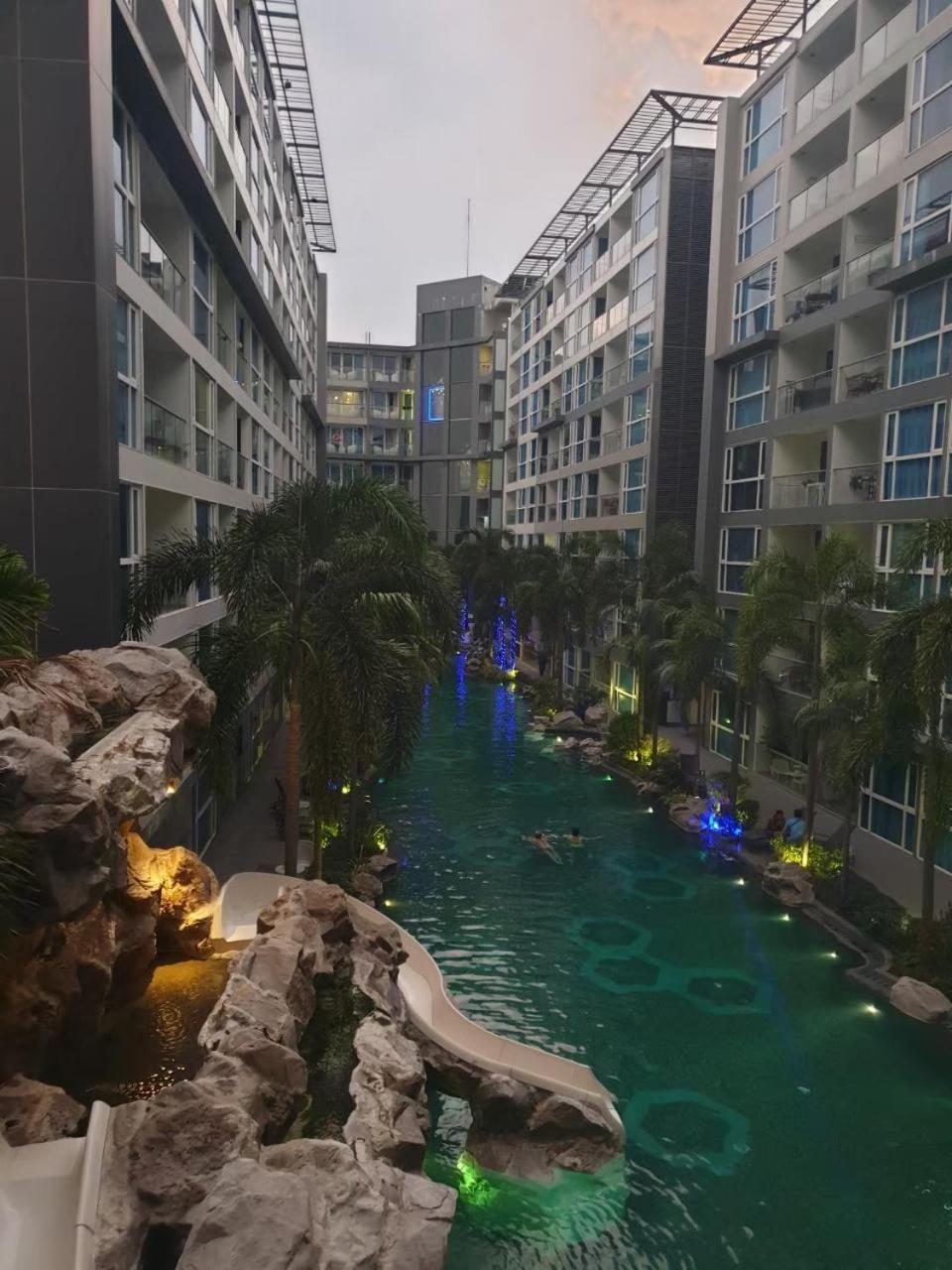 Centara Avenue 2 Bedrooms Pool View Pattaya Extérieur photo